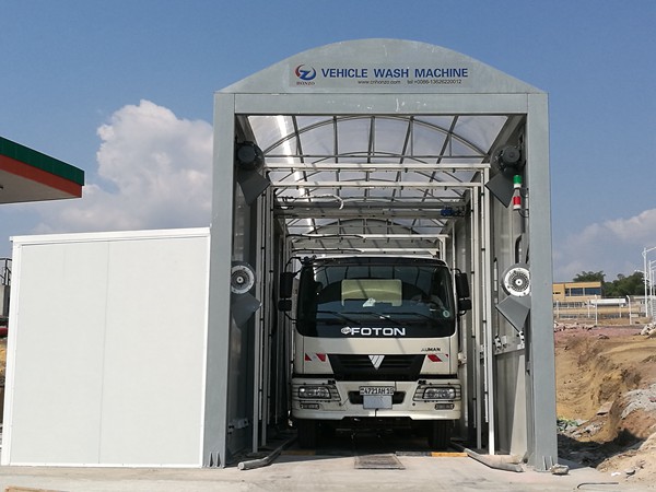 通道式卡車洗車機